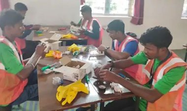 उत्तर बस्तर कांकेर: कभी बंदूक थामकर हिंसा करने वाले माओवादी अब सीख रहे हुनर