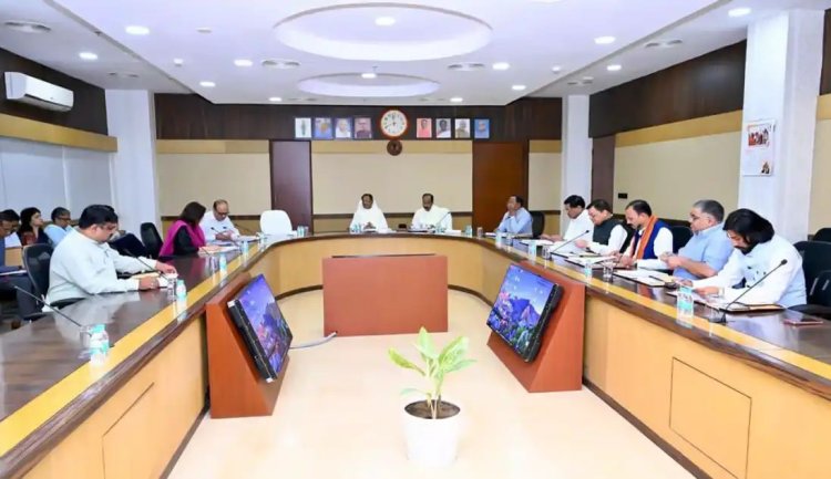 छत्तीसगढ़ में UCC लागू करने की तैयारी: साय कैबिनेट का बड़ा फैसला, ड्राफ्ट के लिए बनेगी कमेटी, अहम फैसले भी जान‍िए